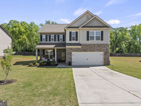 180 Sophie Circle, Unit 26, Locust Grove, GA 30248