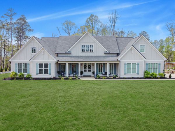 864 Overlook Trail, Acworth, GA 30101