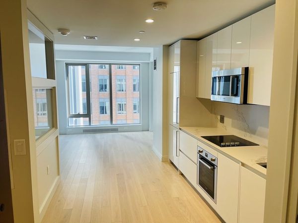 135 Seaport Blvd, Unit 910, Boston, MA 02210