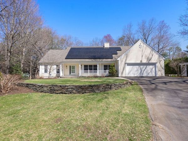 70 Salem Rd, Longmeadow, MA 01106