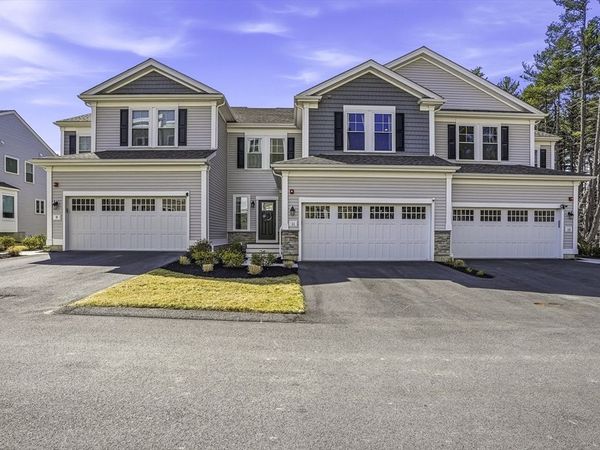 11 Winslow Lane, Unit 2, Grafton, MA 01536