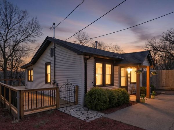 357 1st Avenue S, South Saint Paul, MN 55075