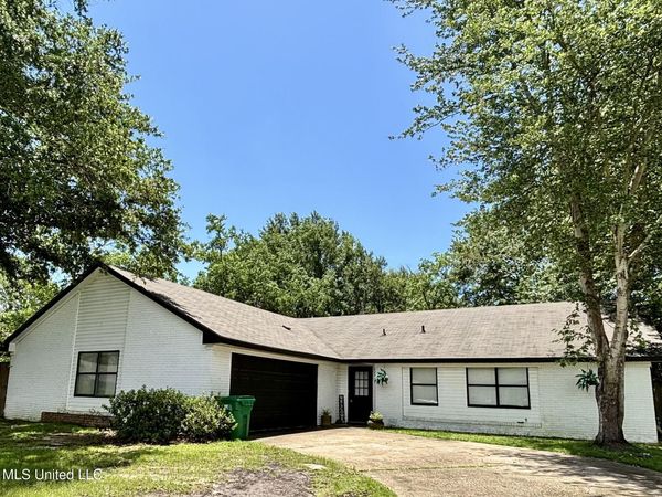 12317 Locke Place, Ocean Springs, MS 39564