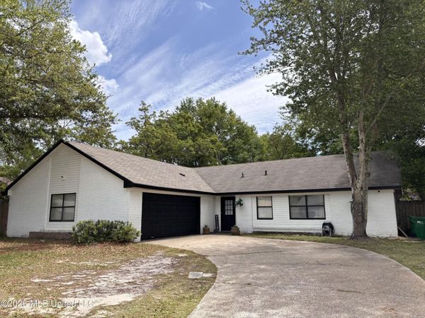 12317 Locke Place, Ocean Springs, MS 39564