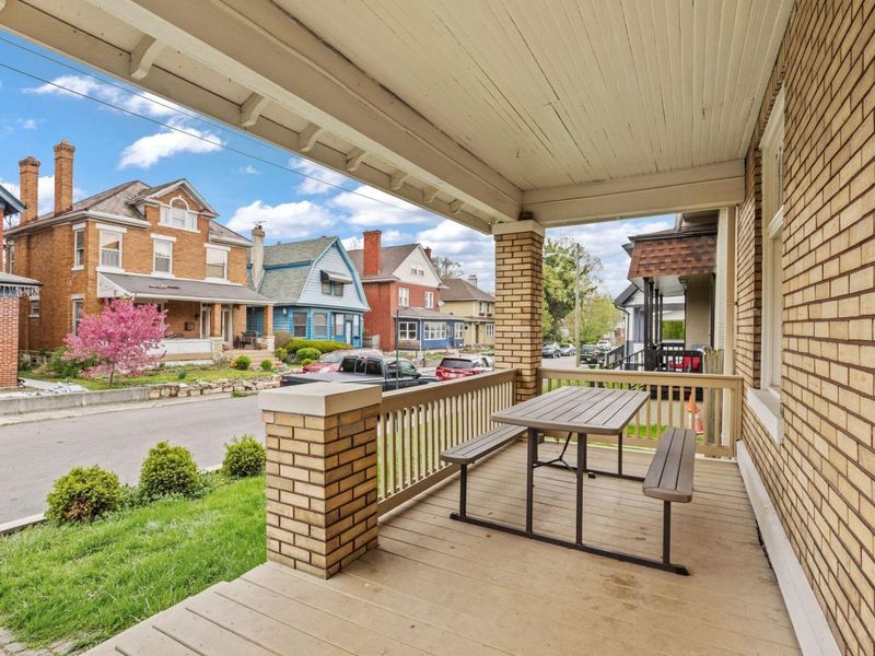 1515 Menlo Place, Columbus, OH 43203 Photo 2