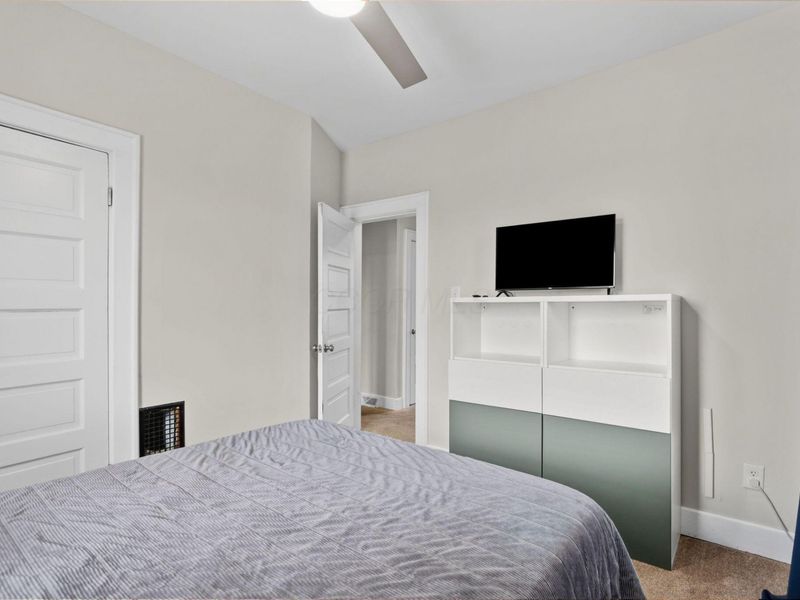 1515 Menlo Place, Columbus, OH 43203 Photo 30