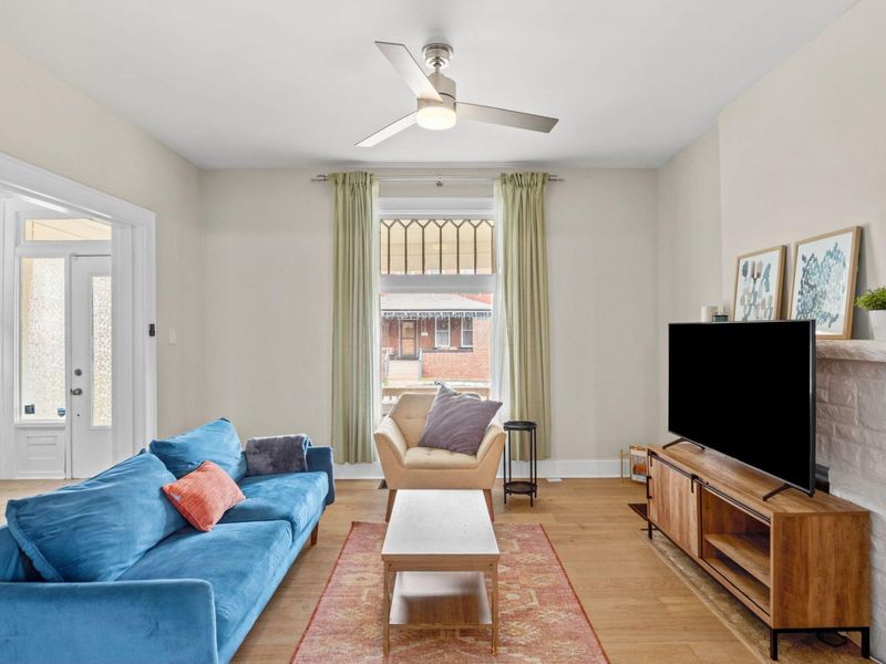 1515 Menlo Place, Columbus, OH 43203 Photo 8