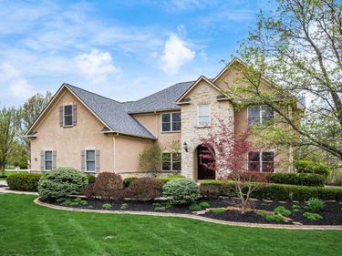 8674 Filiz Lane, Powell, OH 43065