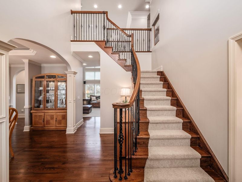 8674 Filiz Lane, Powell, OH 43065 Photo 6