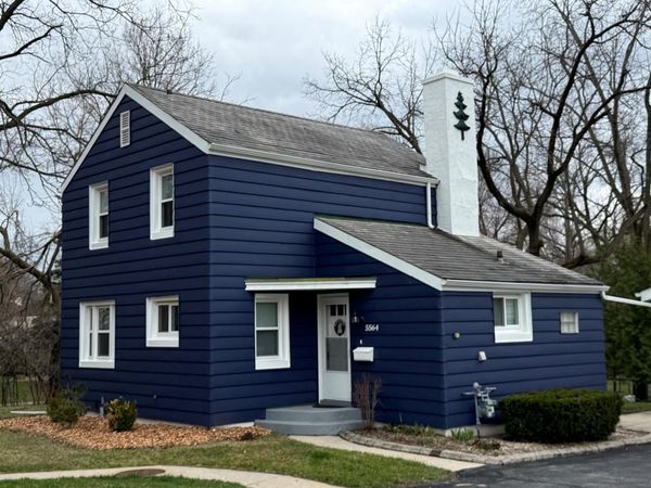 5564 Angle LANE, Milwaukee, WI 53219