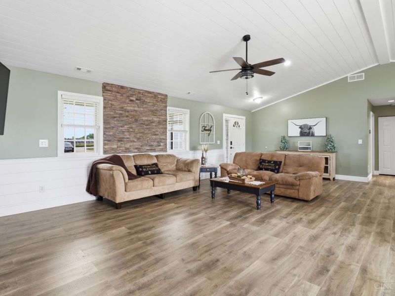 4685 Farmers Road, Clark Twp, OH 45146 Photo 7