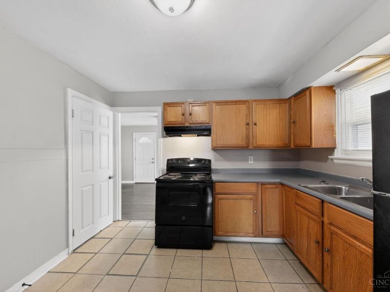 1631 Goodman Avenue, North College Hill, OH 45239 Photo 12