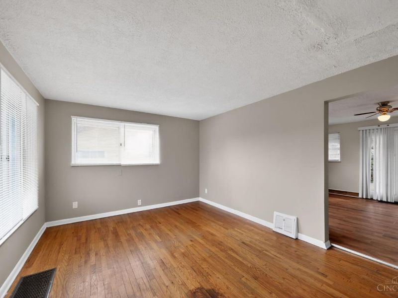 2290 Deblin Drive, Springfield Twp., OH 45239 Photo 7