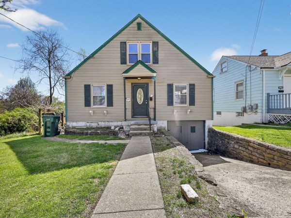 1893 Ashbrook Drive, Cincinnati, OH 45238