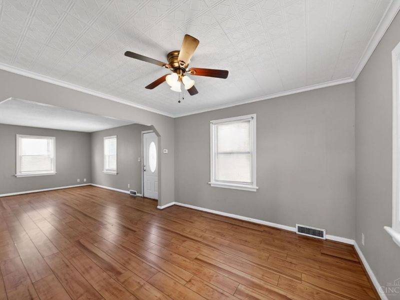 1893 Ashbrook Drive, Cincinnati, OH 45238 Photo 11