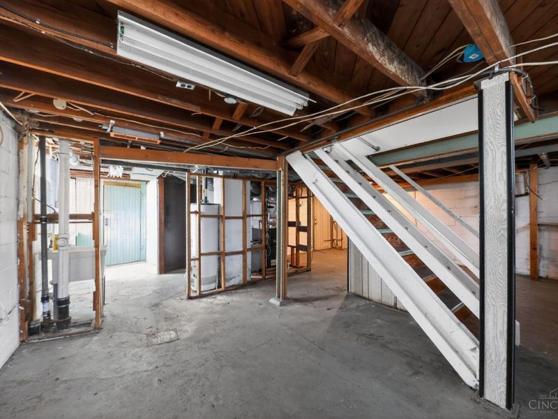 1893 Ashbrook Drive, Cincinnati, OH 45238 Photo 27