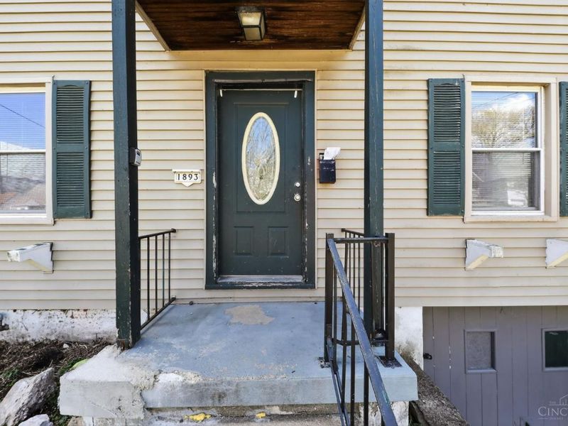 1893 Ashbrook Drive, Cincinnati, OH 45238 Photo 4