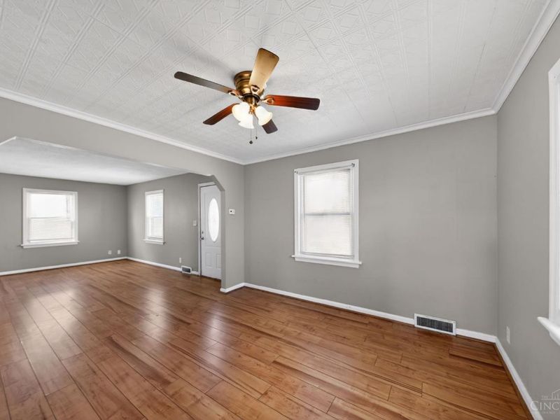 1893 Ashbrook Drive, Cincinnati, OH 45238 Photo 7