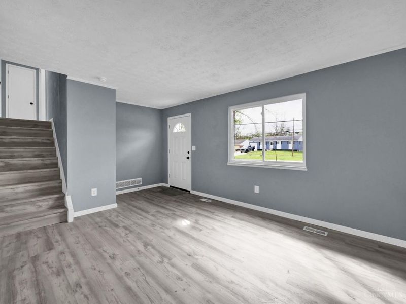 1034 W Kemper Road, Forest Park, OH 45240 Photo 11