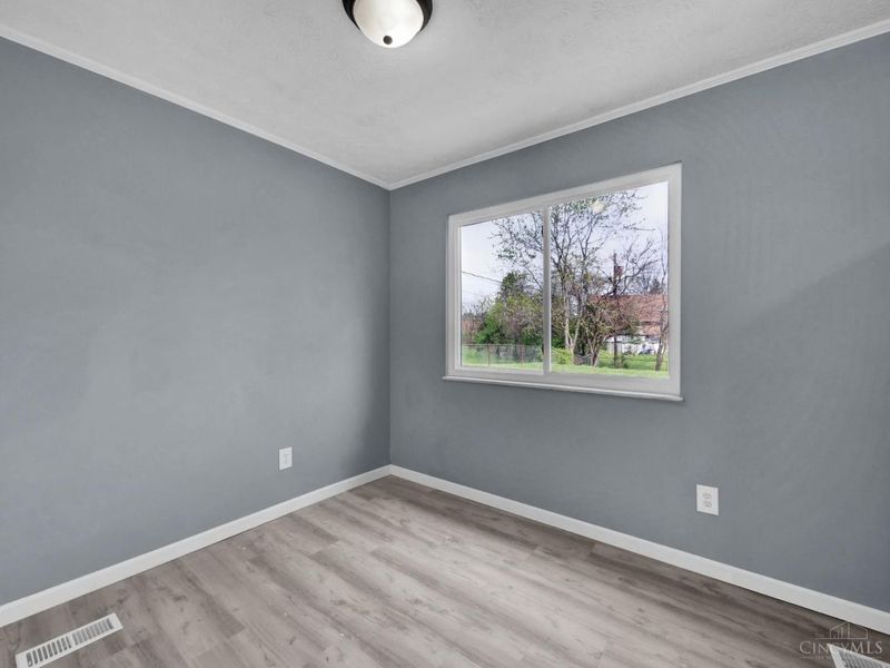 1034 W Kemper Road, Forest Park, OH 45240 Photo 13