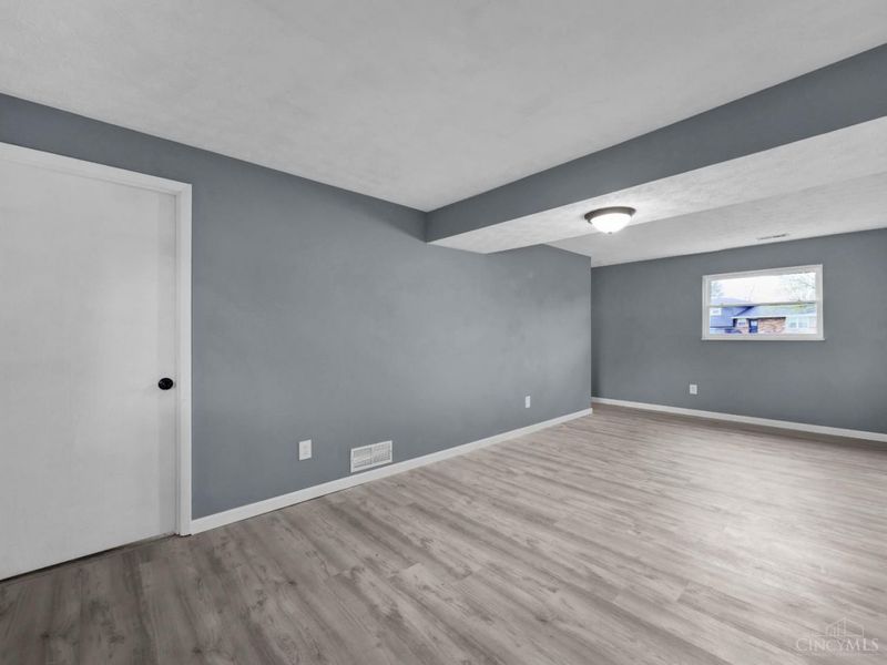 1034 W Kemper Road, Forest Park, OH 45240 Photo 19