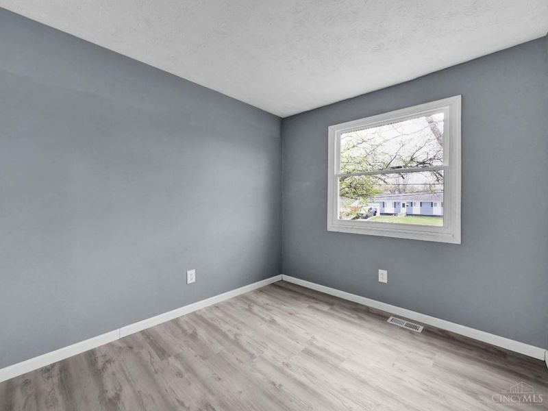 1034 W Kemper Road, Forest Park, OH 45240 Photo 25