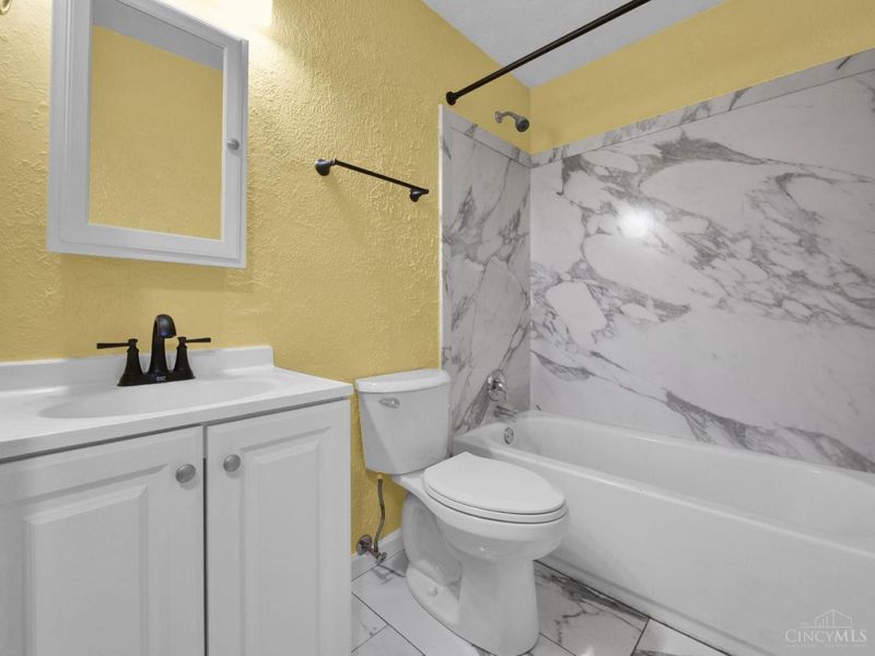 1034 W Kemper Road, Forest Park, OH 45240 Photo 28