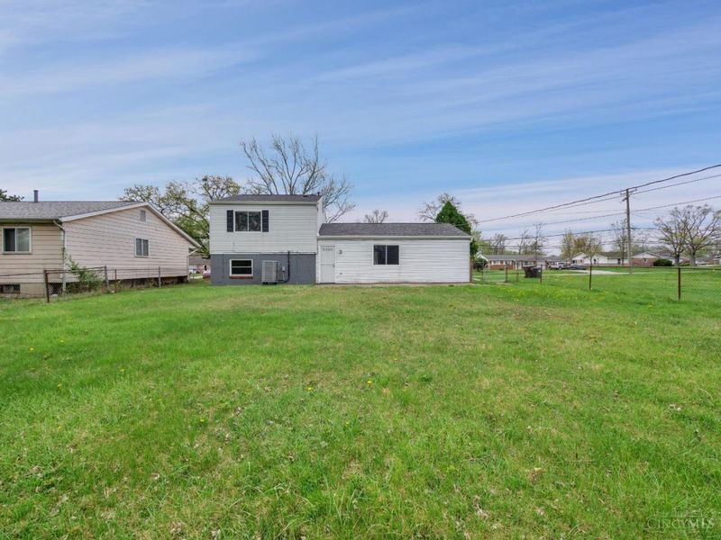 1034 W Kemper Road, Forest Park, OH 45240 Photo 30