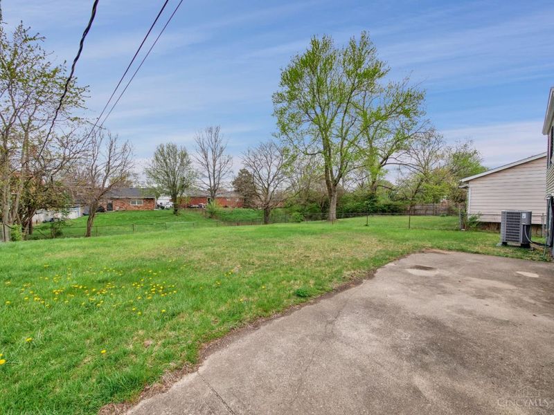 1034 W Kemper Road, Forest Park, OH 45240 Photo 32