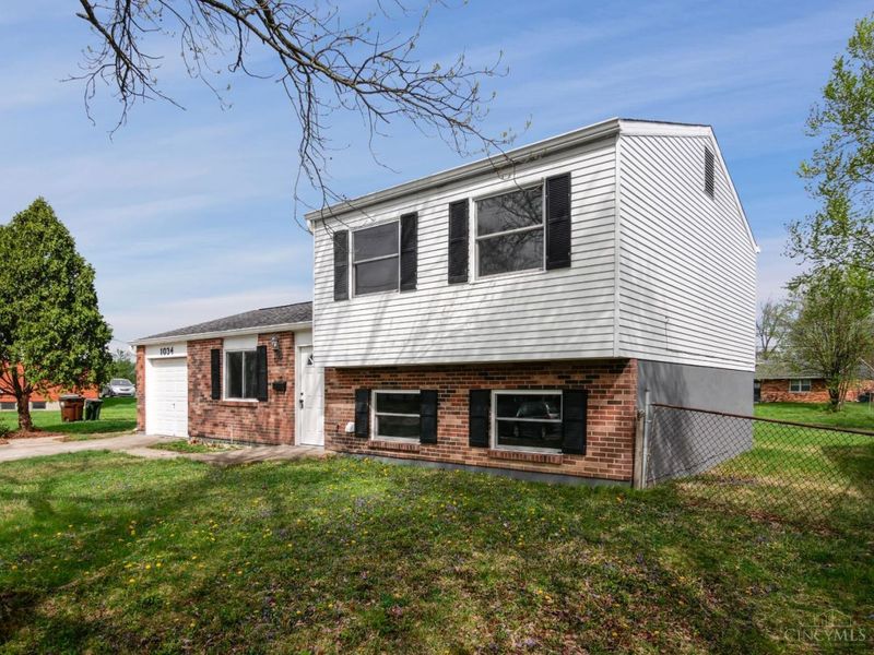 1034 W Kemper Road, Forest Park, OH 45240 Photo 4