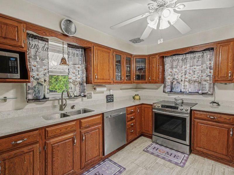 5338 Briarhill Drive, Delhi Twp, OH 45238 Photo 11