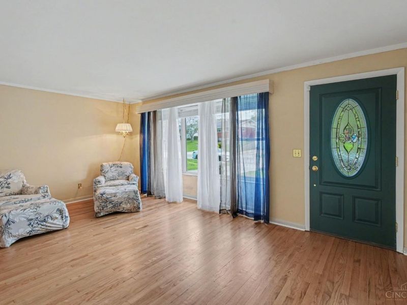 5338 Briarhill Drive, Delhi Twp, OH 45238 Photo 4