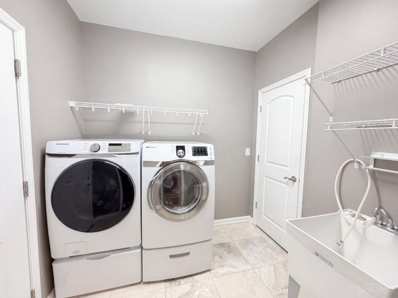 8016 Stonegate Drive, Anderson Twp, OH 45255 Photo 14