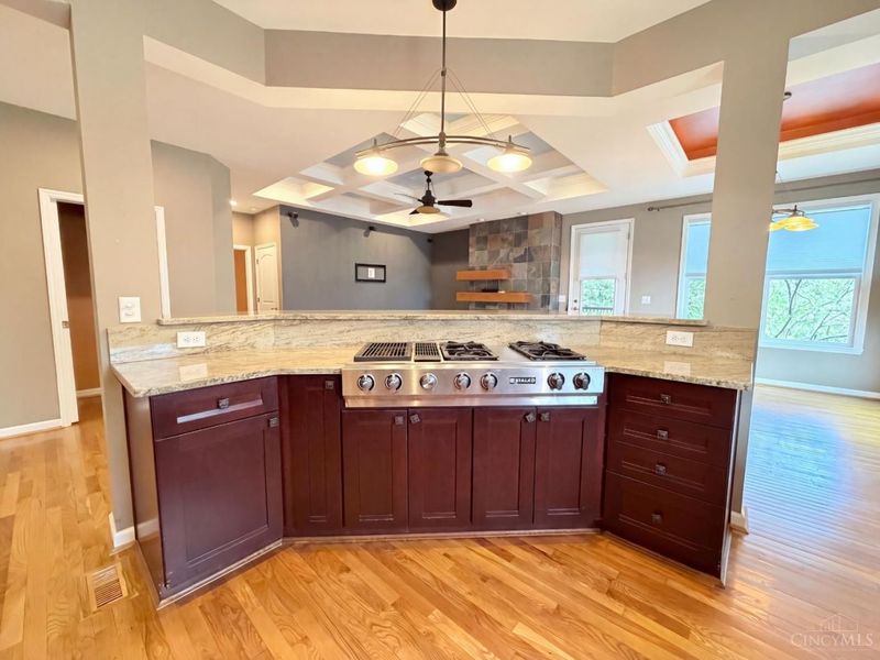 8016 Stonegate Drive, Anderson Twp, OH 45255 Photo 19