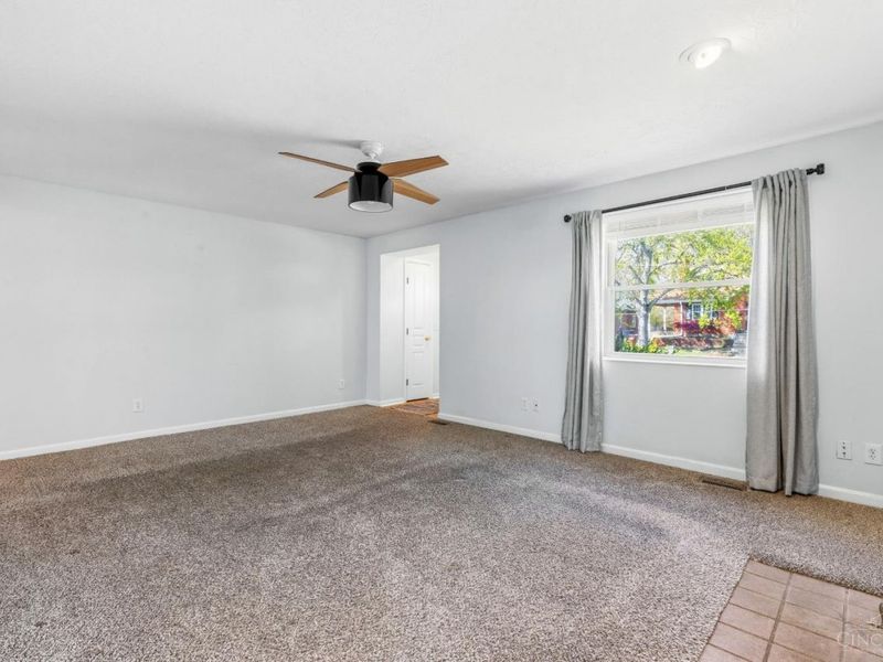 4407 Raceview Avenue, Green Township, OH 45211 Photo 10