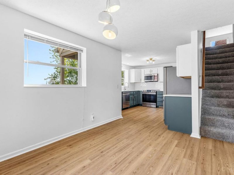 4407 Raceview Avenue, Green Township, OH 45211 Photo 17