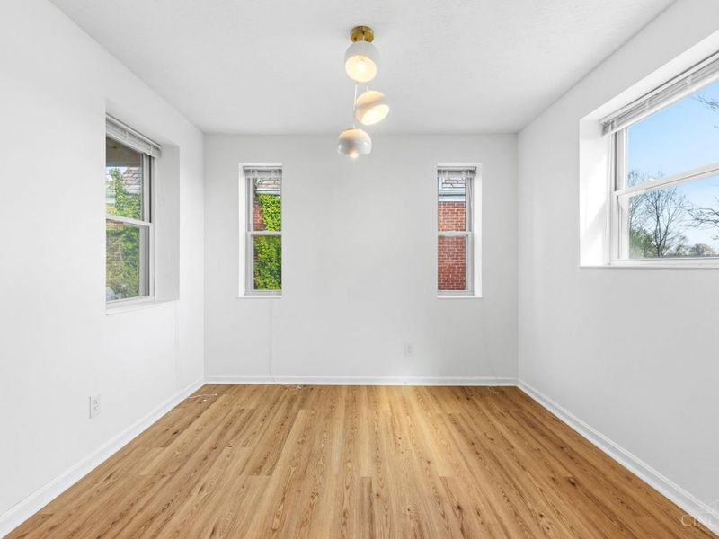 4407 Raceview Avenue, Green Township, OH 45211 Photo 18