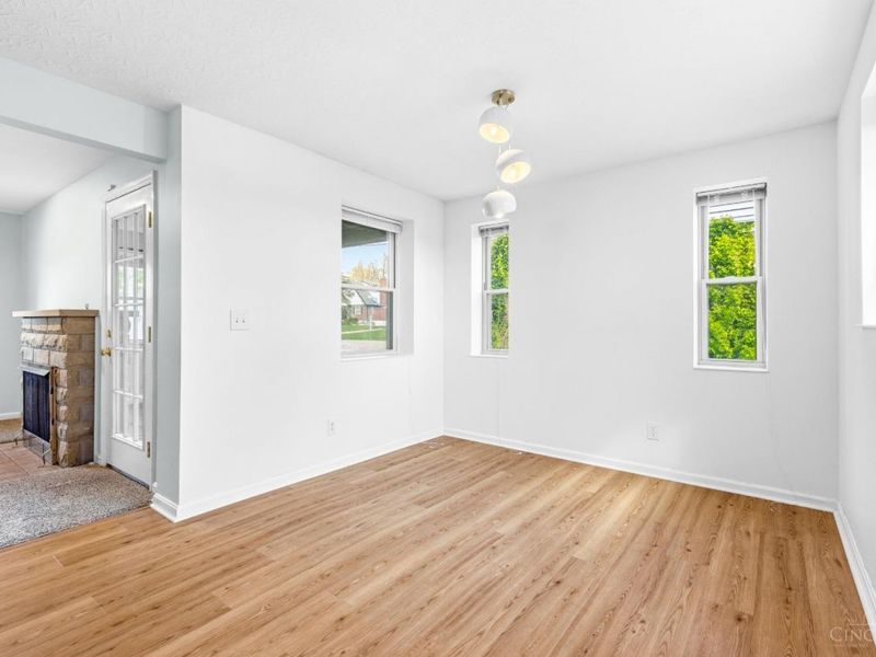 4407 Raceview Avenue, Green Township, OH 45211 Photo 19