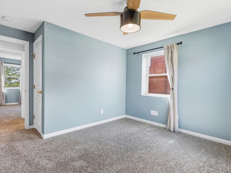 4407 Raceview Avenue, Green Township, OH 45211 Photo 23