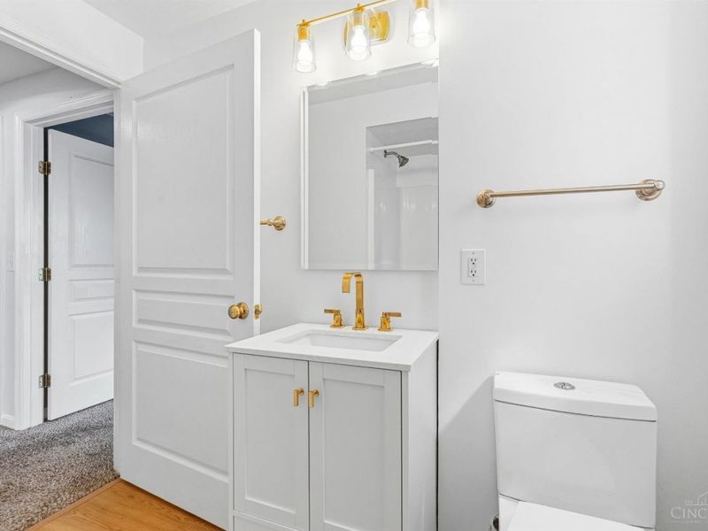 4407 Raceview Avenue, Green Township, OH 45211 Photo 25