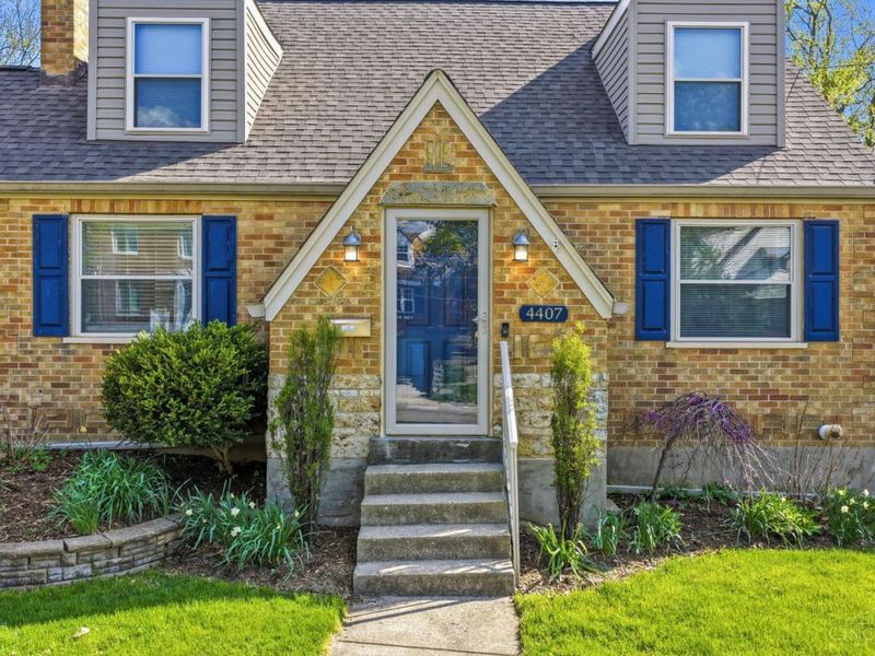 4407 Raceview Avenue, Green Township, OH 45211 Photo 3