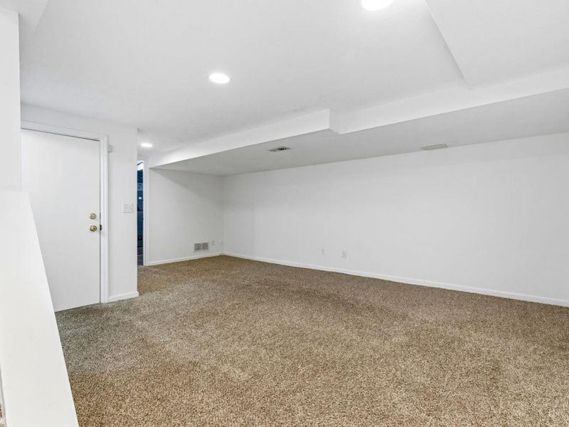 4407 Raceview Avenue, Green Township, OH 45211 Photo 32