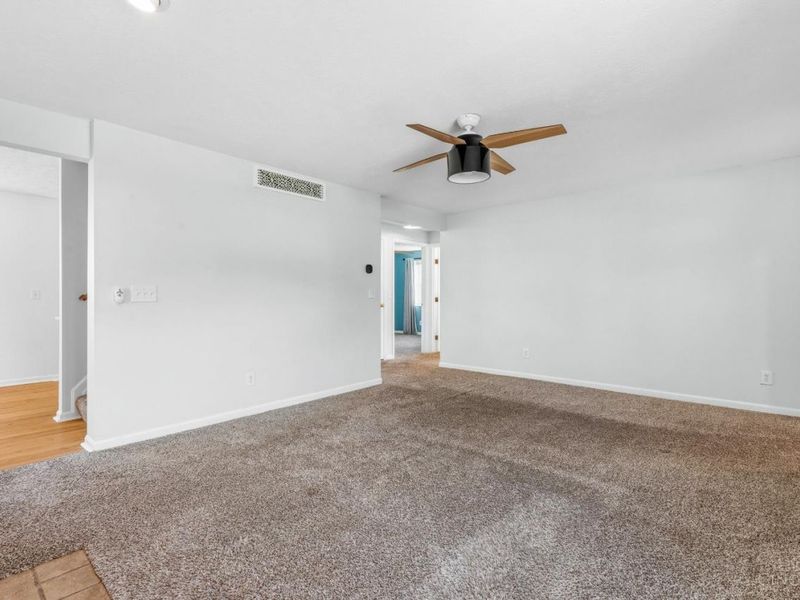 4407 Raceview Avenue, Green Township, OH 45211 Photo 9