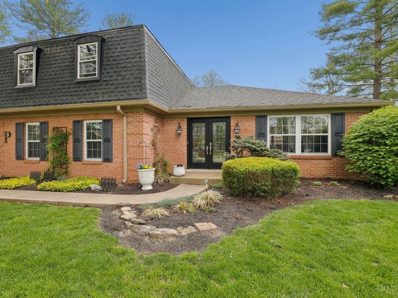 573 Pepper Ridge Road, Union Twp, OH 45244 Photo 2