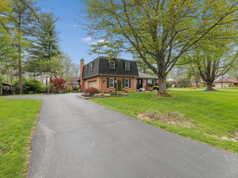 573 Pepper Ridge Road, Union Twp, OH 45244 Photo 3