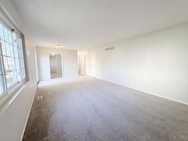 1379 Gumbert Drive, Batavia Twp, OH 45102 Photo 10