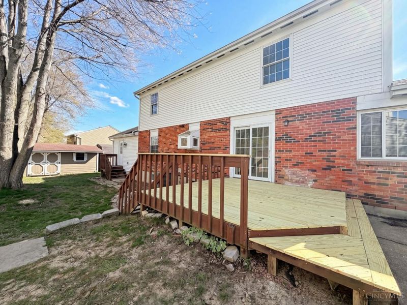 1379 Gumbert Drive, Batavia Twp, OH 45102 Photo 5