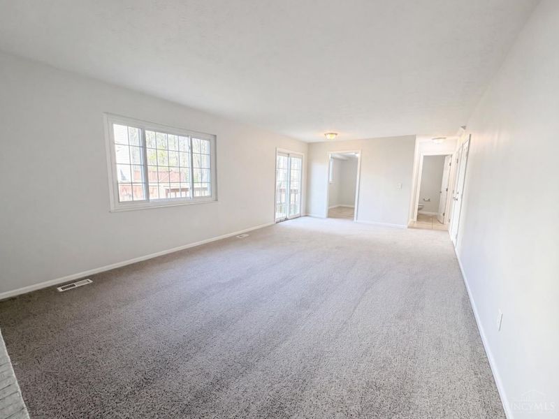 1379 Gumbert Drive, Batavia Twp, OH 45102 Photo 9