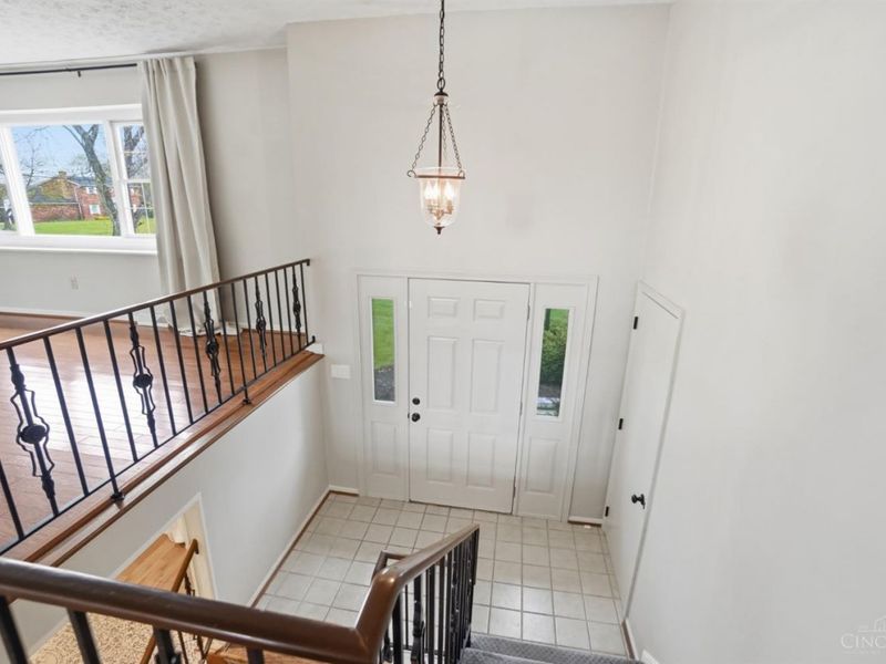 3395 Triplecrown Drive, Miami Twp, OH 45052 Photo 5