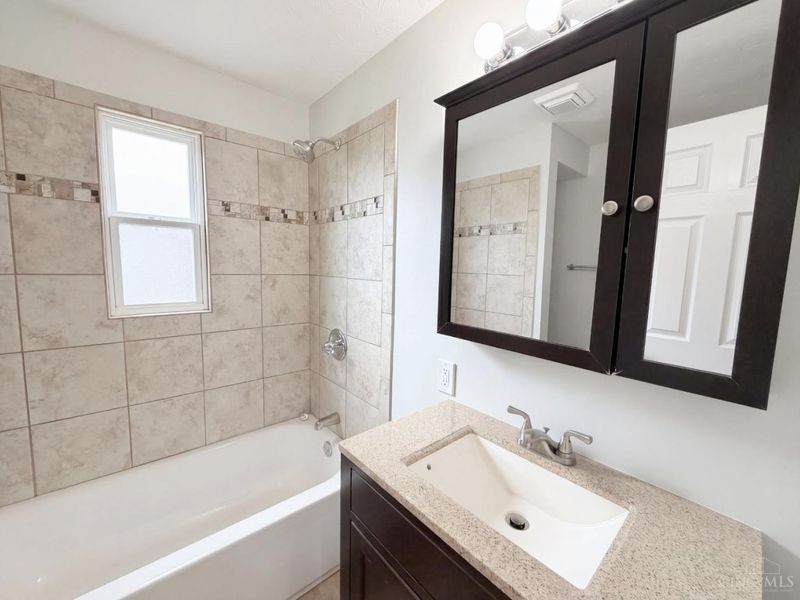 8456 Jackies Drive, Colerain Township, OH 45239 Photo 13